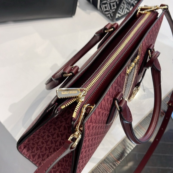 Michael Kors Sheila Medium Signature Logo and Metallic Satchel Crossbody Center - Picture 9 of 16